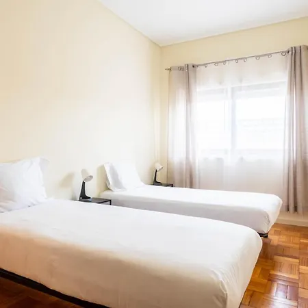 Convenient 3-Bedroom Apartments Next To Bom Sucesso Porto Exterior photo